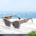 thumbnail image 3 of Dos Elegantes Anteojos para Conducir en Viajes Salvador Gafas de sol de moda, 3 of 9