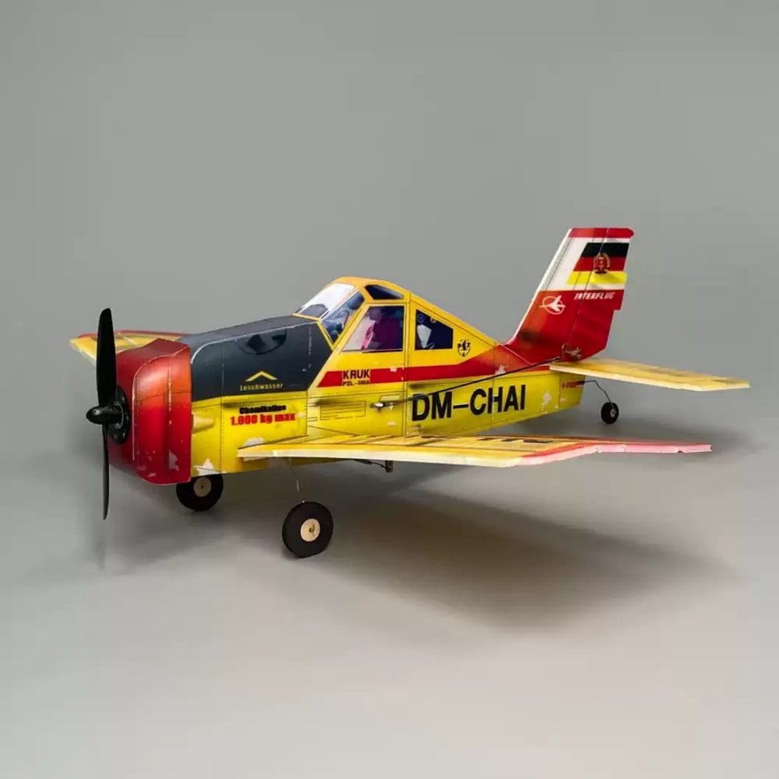 MinimumRC PZL-106 RC Airplane, 320mm Wingspan Lightweight Foam 4CH RC Aircraft with Gyro Stabilized & Water Landing Capability for Hobbyists