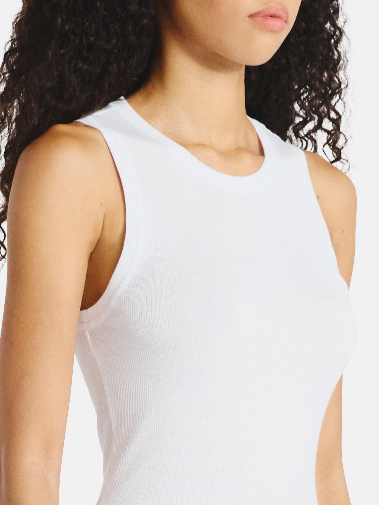 No Boundaries Fitted Crewneck Tank Top, Women’s