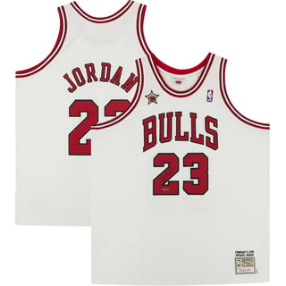 Mitchell & Ness Toddler Boys and Girls Michael Jordan White Chicago Bulls  1997/98 Hardwood Classics Authentic Jersey - Macy's