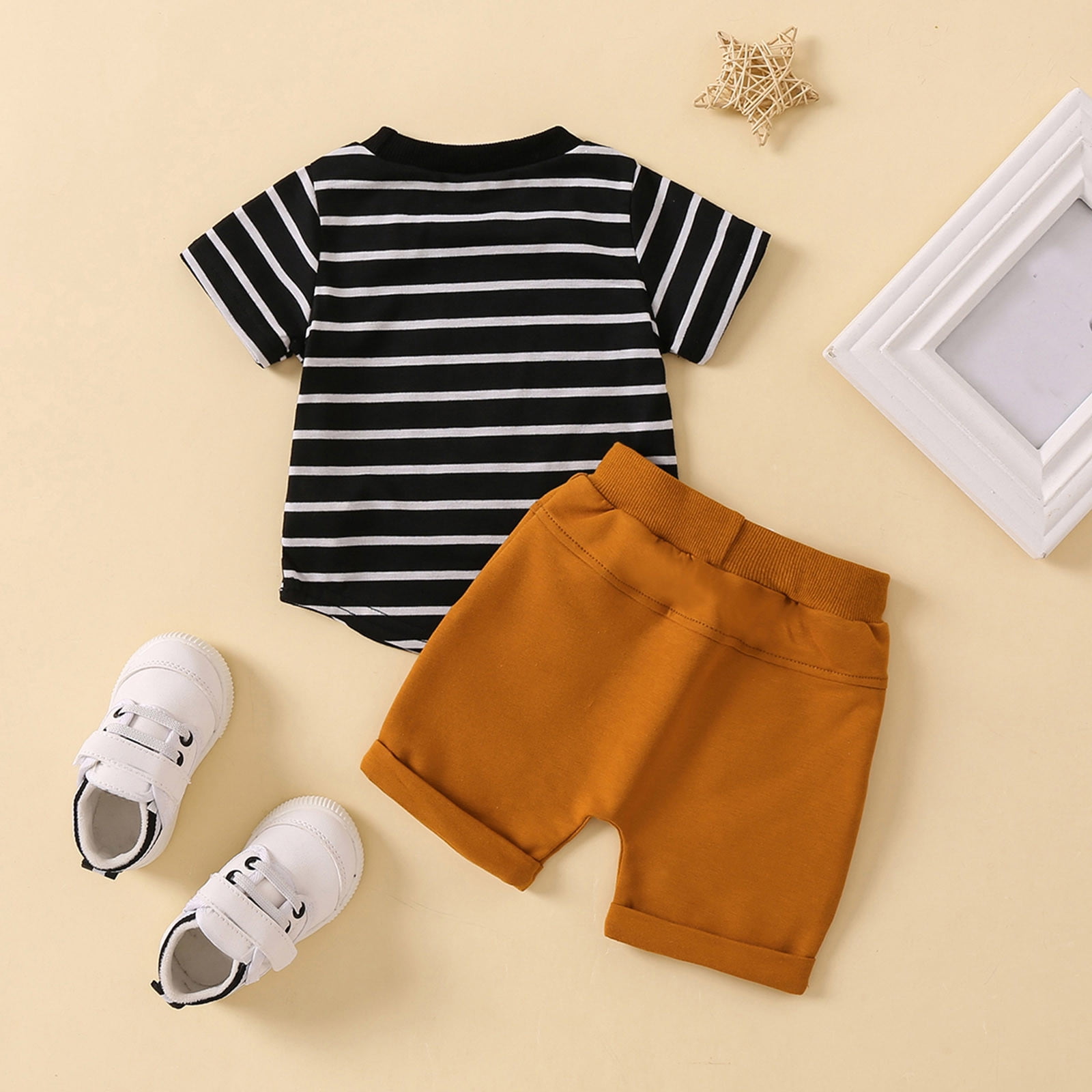 2pcs Baby Boy Short-sleeve T-shirt and Geo Print Shorts Set