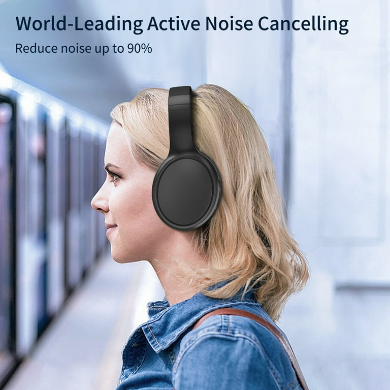 Active noise outlet cancelling in ear