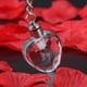 thumbnail image 4 of Llavero con luz LED de cristal en forma de corazón luminiscente deslumbrante, llavero con forma de corazón de amor y rosa (multicolor), 4 of 7