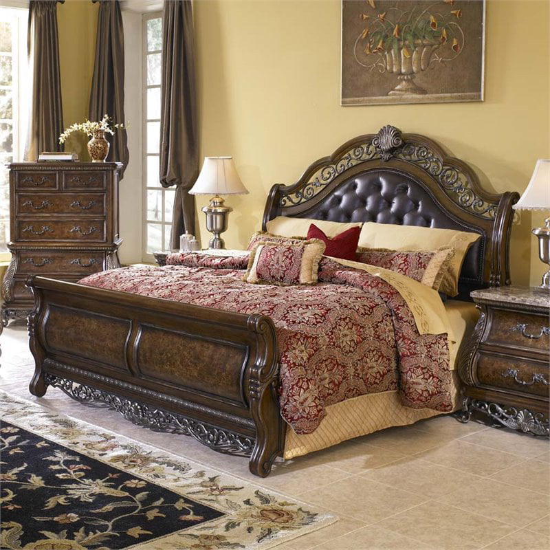 Pulaski Birkhaven Leather Tufted Queen, Leather Tufted Sleigh Bed