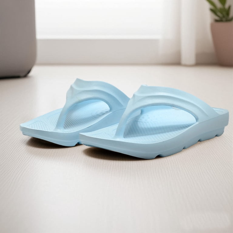 Flip Flops for Men Women with Arch Support, Non-Slip Soles  display picture 3