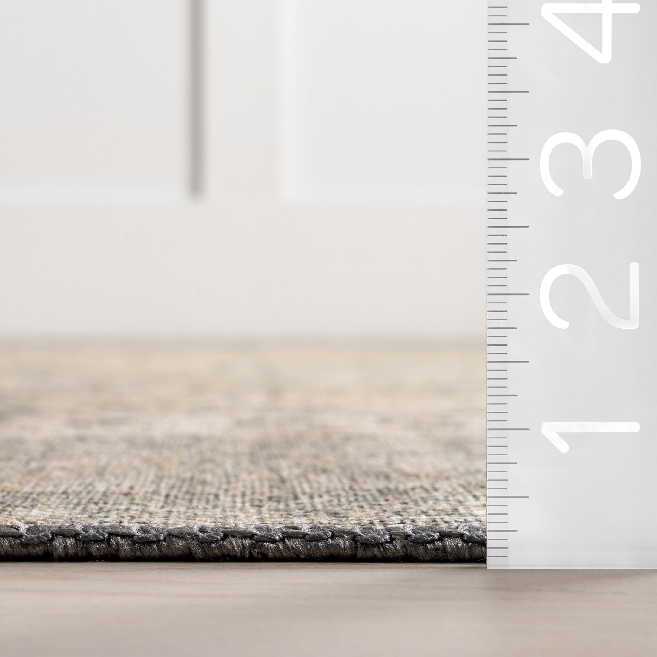 Nuloom Hillstone Collection Traditional Vintage Medallion Area Rug, 5' x 8', Agnetha Grey