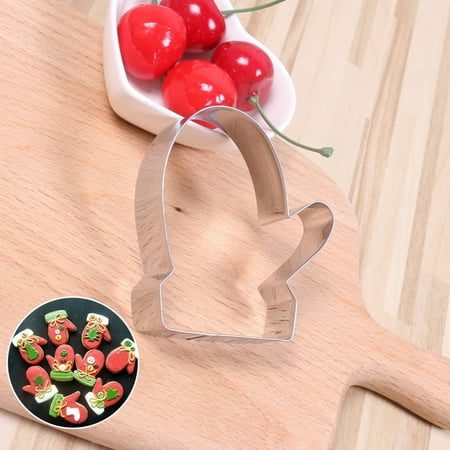 

Household Cartoon Stainless Steel Baking Gloves Christmas Cutting