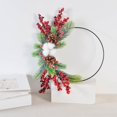 thumbnail image 3 of Corona de flores artificiales para puerta, ideal para decorar bodas en cualquier época del año. pino y baya, 3 of 9