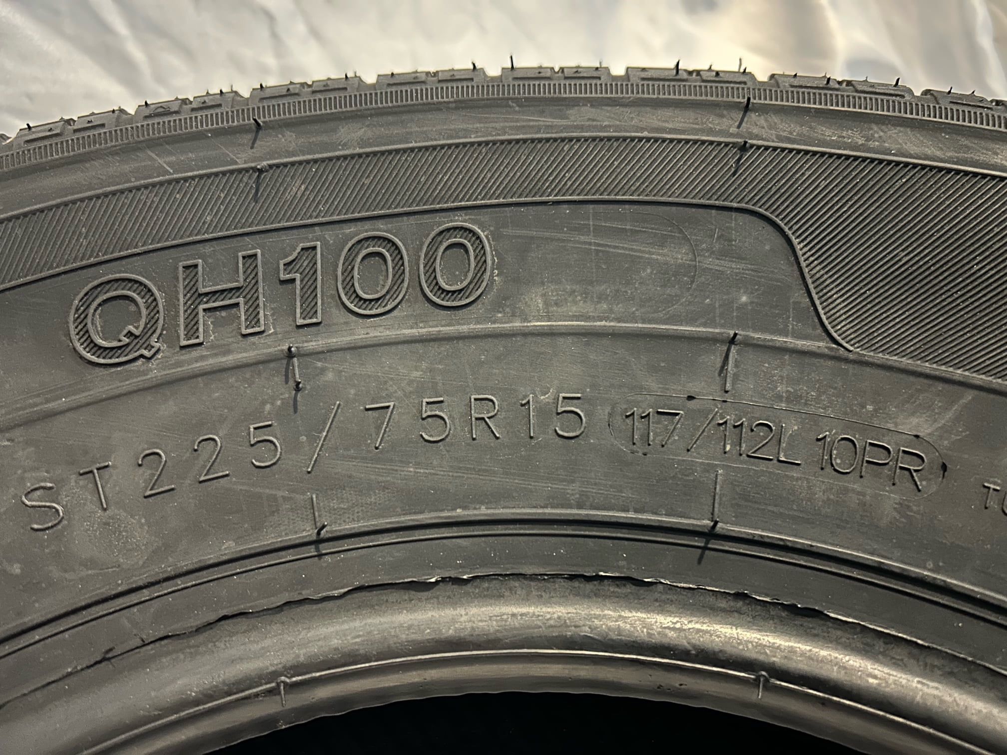 Free Shipping: New 10 Ply ST225/75R15 ROADGUIDER QH100 Trailer