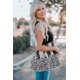 thumbnail image 2 of ABPHQTO Camiseta sin mangas con cuello en V y estampado floral de leopardo para mujer, 2 of 5