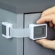 thumbnail image 1 of Gabinetes a prueba de bebés, cajones con longitud de correa fácilmente ajustable, opción de doble bloqueo, pestillo más fácil de abrir para adultos. Asegure Horno, Refrigerador, Inodoro, Puertas XianweiShao 9024715968715, 1 of 5