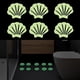 thumbnail image 2 of 12 piezas pegatinas antideslizantes en forma de carcasa que brillan en la oscuridad para bañeras y escaleras, 2 of 10