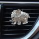 thumbnail image 1 of Accesorios de coche para mujer, ambientador de cristal para coche, elegante decoración interior para coche con almohadillas de repuesto, 100 % hecho a mano, fácil de limpiar, elefante plateado oso de fresa Electrónica, 1 of 5