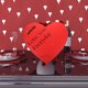thumbnail image 4 of 20 piezas de material de embalaje de flores para San Valentín, papel de regalo de una sola rosa, soporte para tarjetas de corazón para ramo de boda, fiesta, rojo, 4 of 7