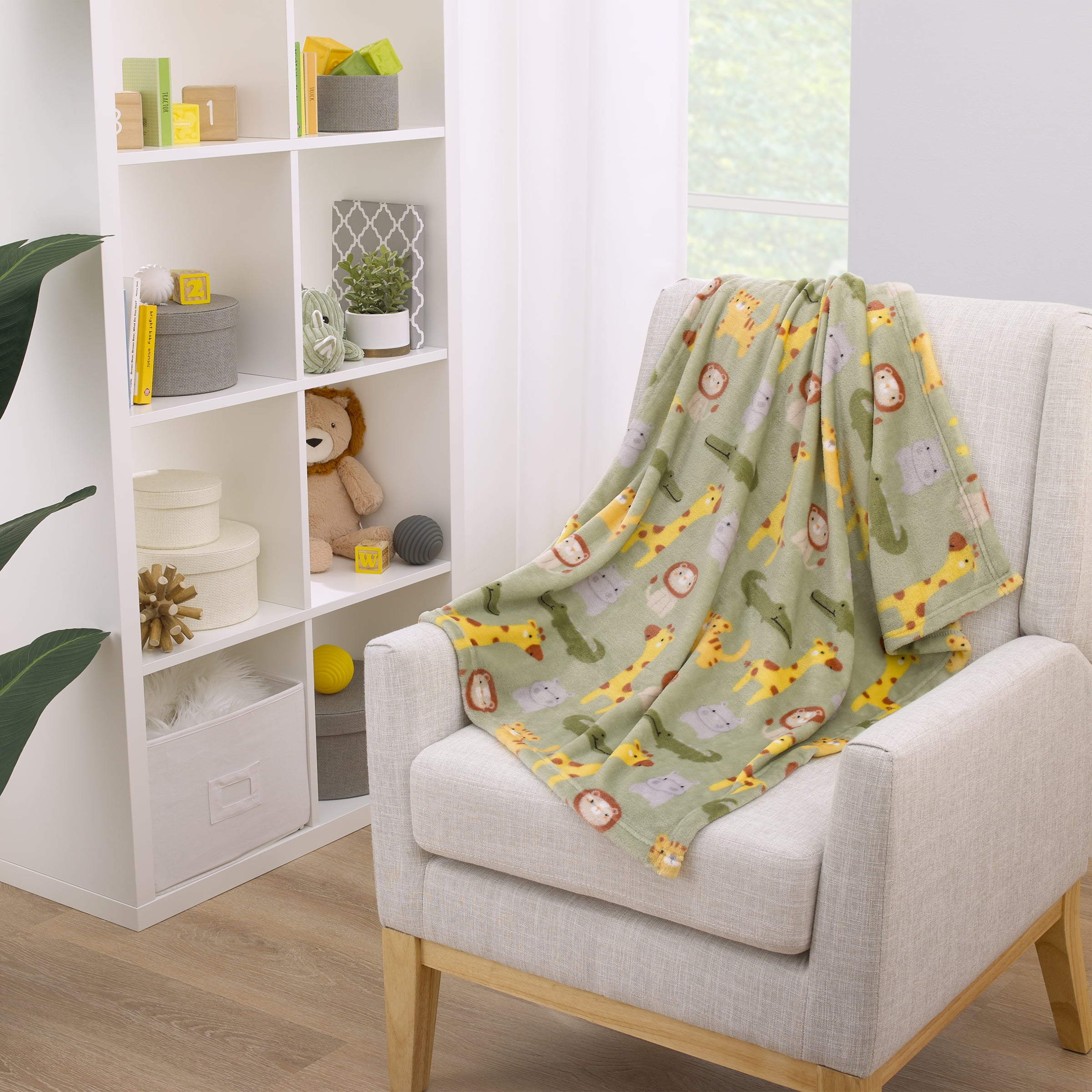 Parent's Choice Printed Jungle Green Super Soft Plush Baby Blanket, 30" x 36", Unisex Infant