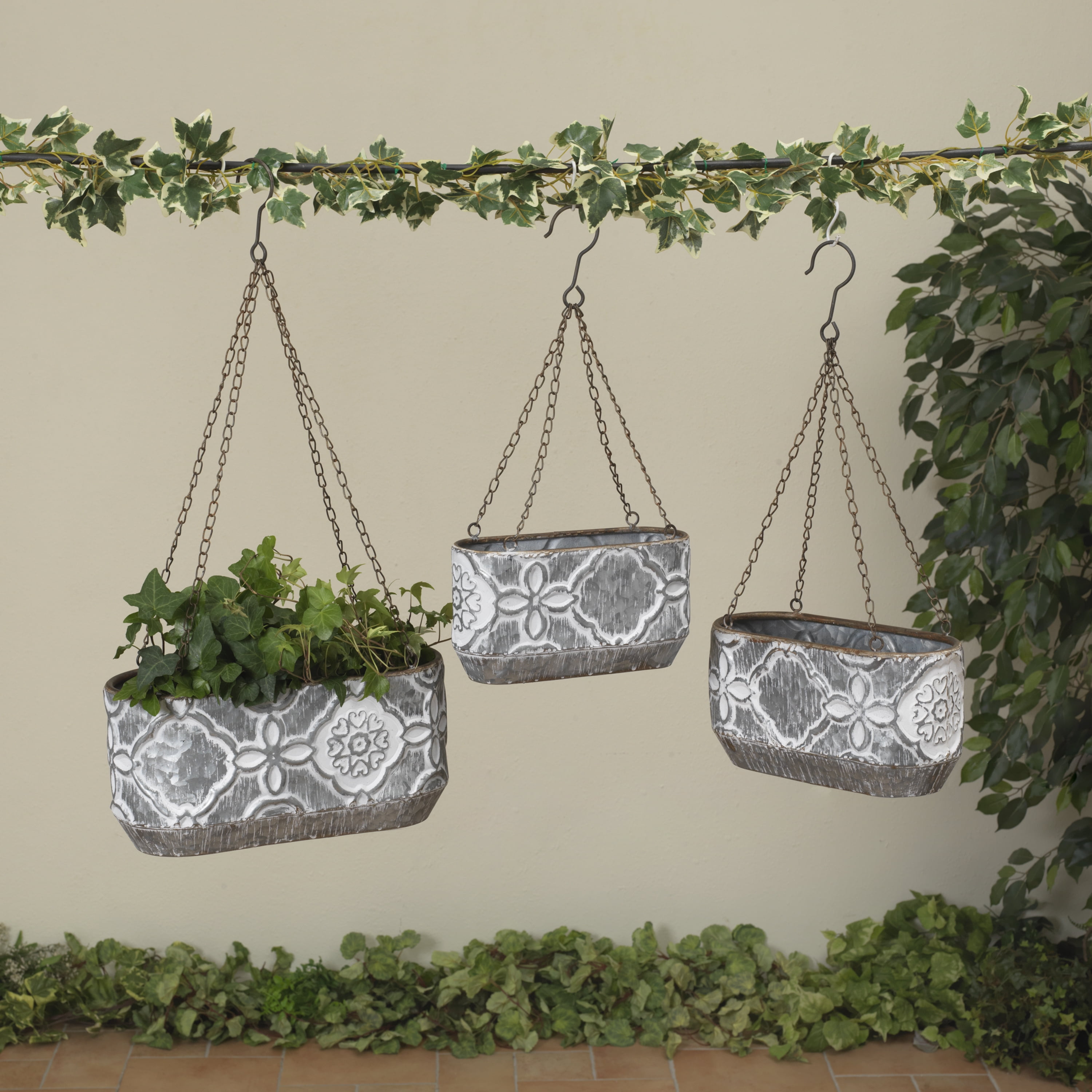 Set of 3 Nesting Farmhouse Hanging Metal Planters