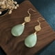 thumbnail image 5 of Pendientes colgantes de plata de ley hipoalergénicos Sonducket con jade verde vintage, 5 of 6