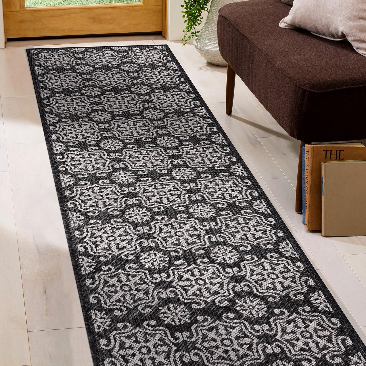 World Rug Gallery Transitional Geometric Textured Flat Weave Indoor/Outdoor Area Rug - BLACK 2'x7'