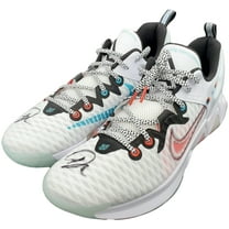 Giannis Antetokounmpo Autographed White Nike Immortality Shoes Milwaukee Bucks Size 17 Pair Beckett BAS QR 197439