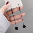 thumbnail image 2 of Pendientes largos con borlas para mujer, aretes de bola de Metal contraídos, joyería de temperamento para bodas, regalo, 2022, 2 of 4