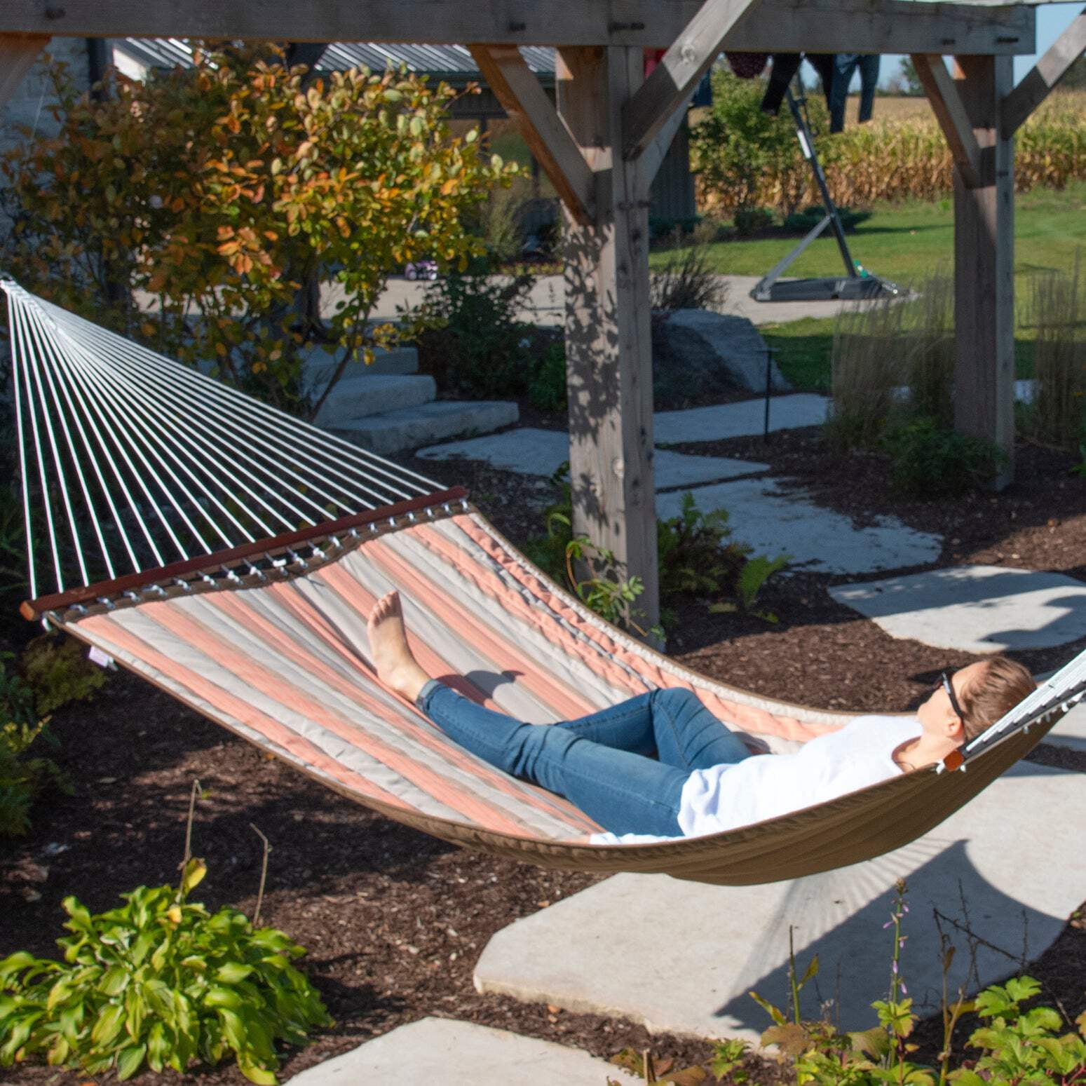 Vivere Sunbrella Double Quilted Spreader Bar Hammock - Cameo
