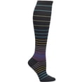 thumbnail image 2 of Nurse Mates Compresión Socks Becerro Regular hasta 17 Color: Salva las Tortugas, Tamaño: OS, 2 of 5