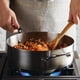 thumbnail image 5 of Sartén KitchenAid de acero inoxidable cepillado de 4,5 L con tapa, 5 of 8
