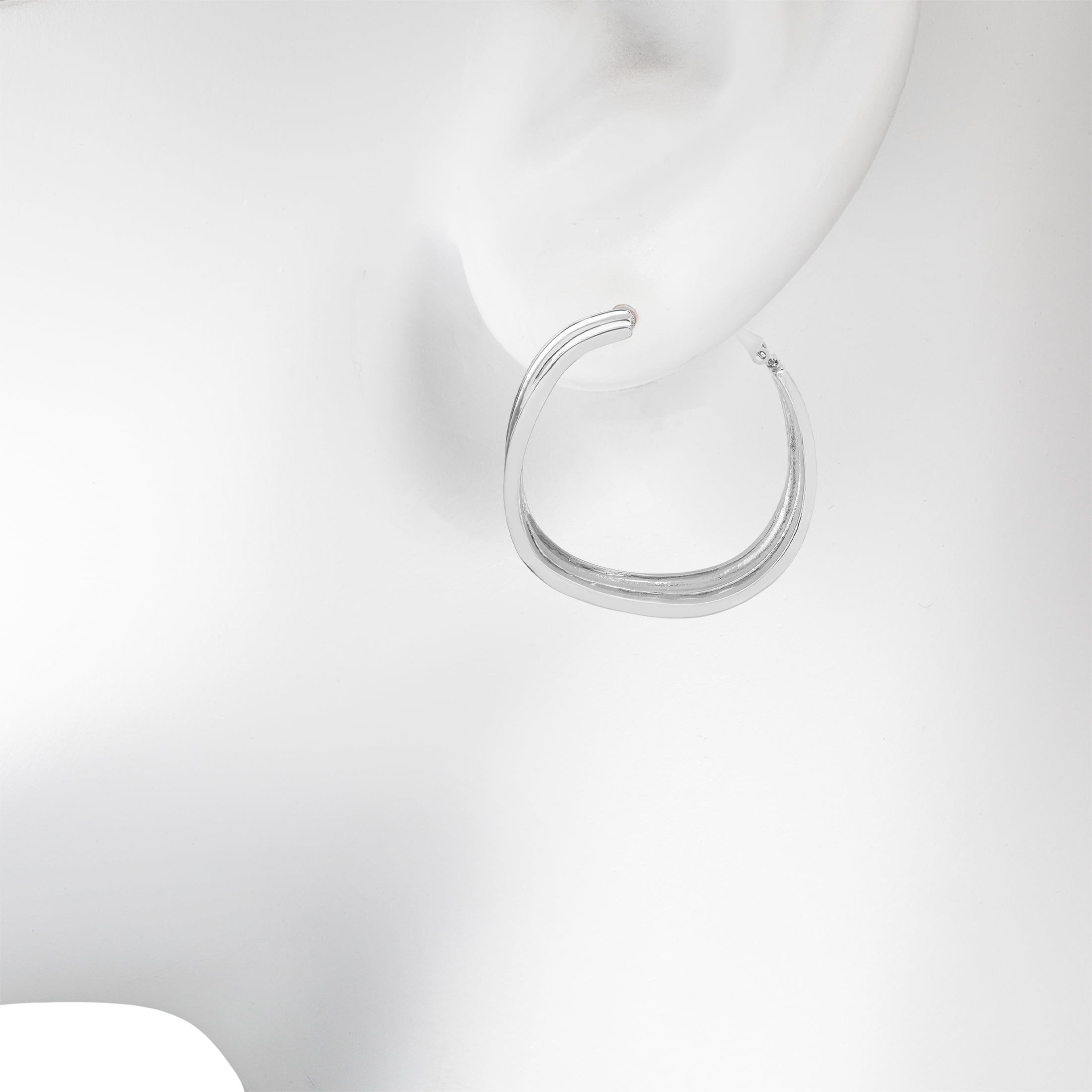 Time and Tru Women's Rhodium Tone Wavy Hoop Earrings