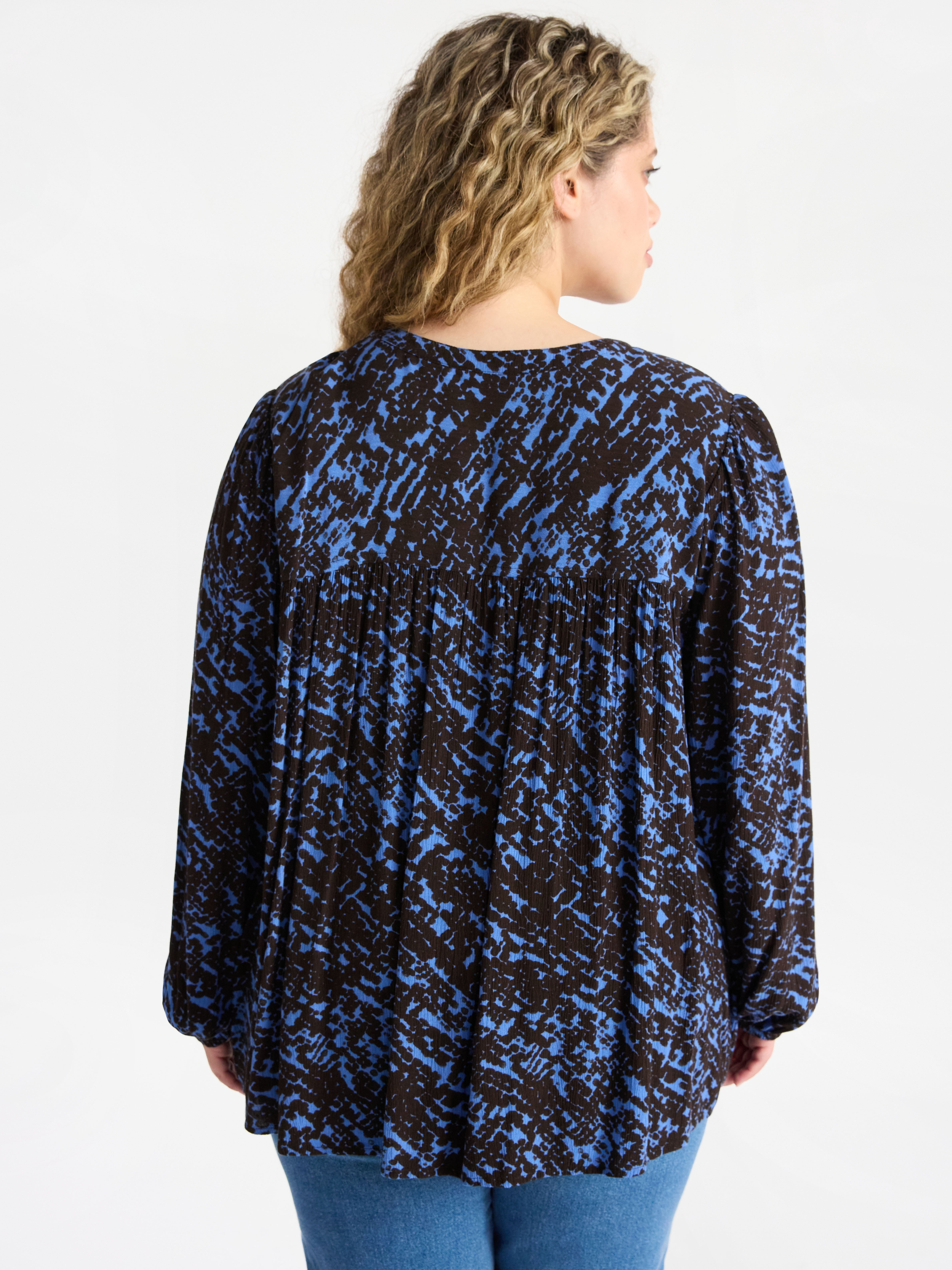 Terra & Sky Women’s Plus Peasant Blouse with Long Sleeves, Sizes 0X-5X