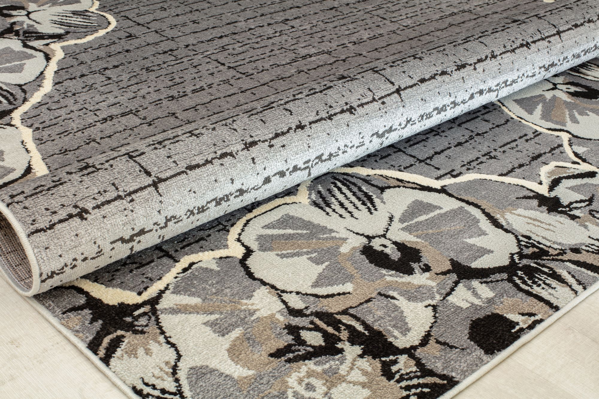 Elizabeth Sutton VE65B Cloud Nine Floral Modern Gray Area Rug, 2'0" x 4'0"