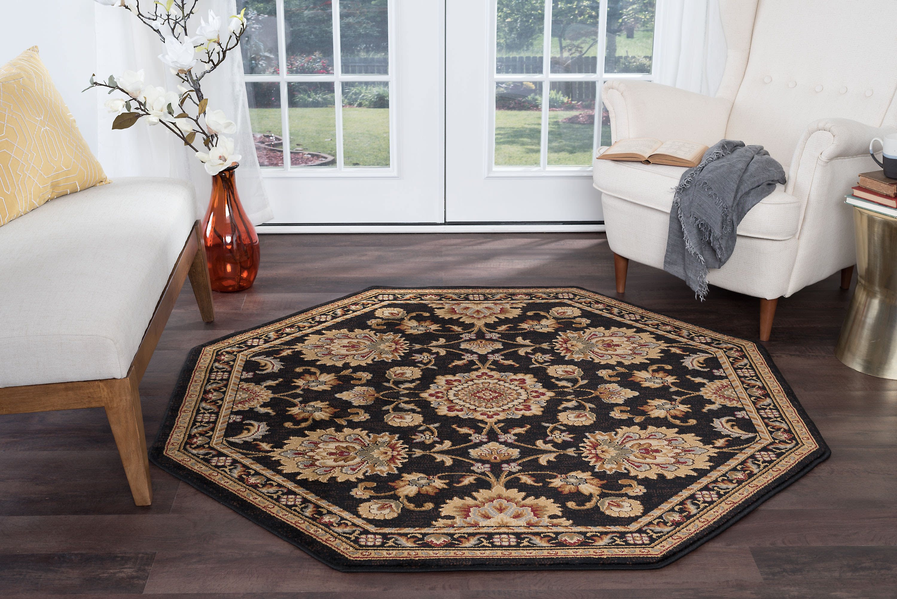 Bliss Rugs Cherie Traditional Indoor Octagon Area Rug