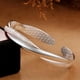 thumbnail image 4 of Brazalete de barra de plata de ley 925 maciza para mujer, pulseras de plata delicadas, pulsera abierta Mobius plateada, regalo del día de San Valentín para niñas, 4 of 5