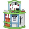 American Plastic Toys Cozy Comfort Kitchen ft. 22 Accessories