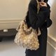 thumbnail image 5 of Bolso Mano Celosía Acolchado para Mujer Hobo Elegante Con Correa Ajustable, 5 of 9