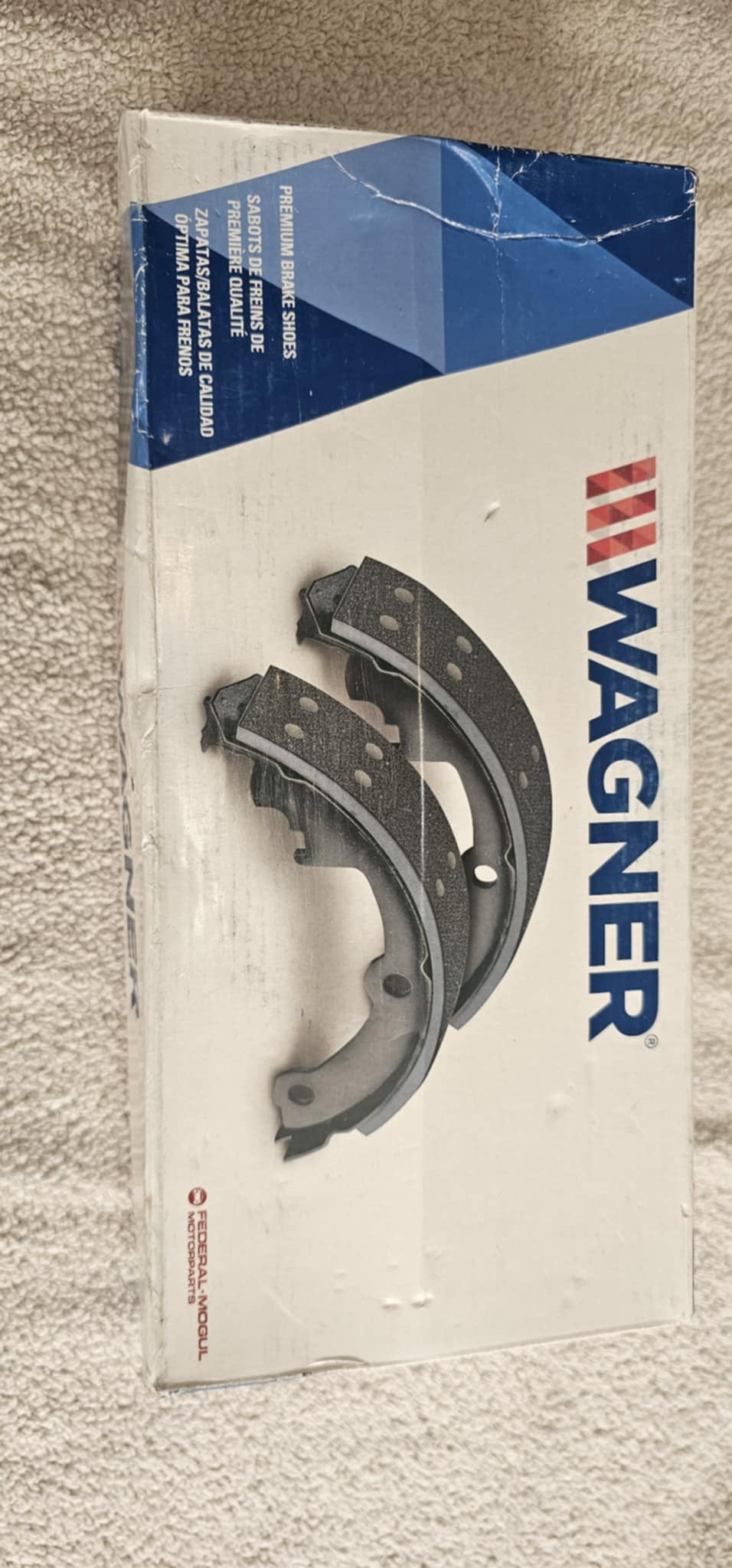 Wagner Z832 Drum Brake Shoe Set - Matched Friction Material
