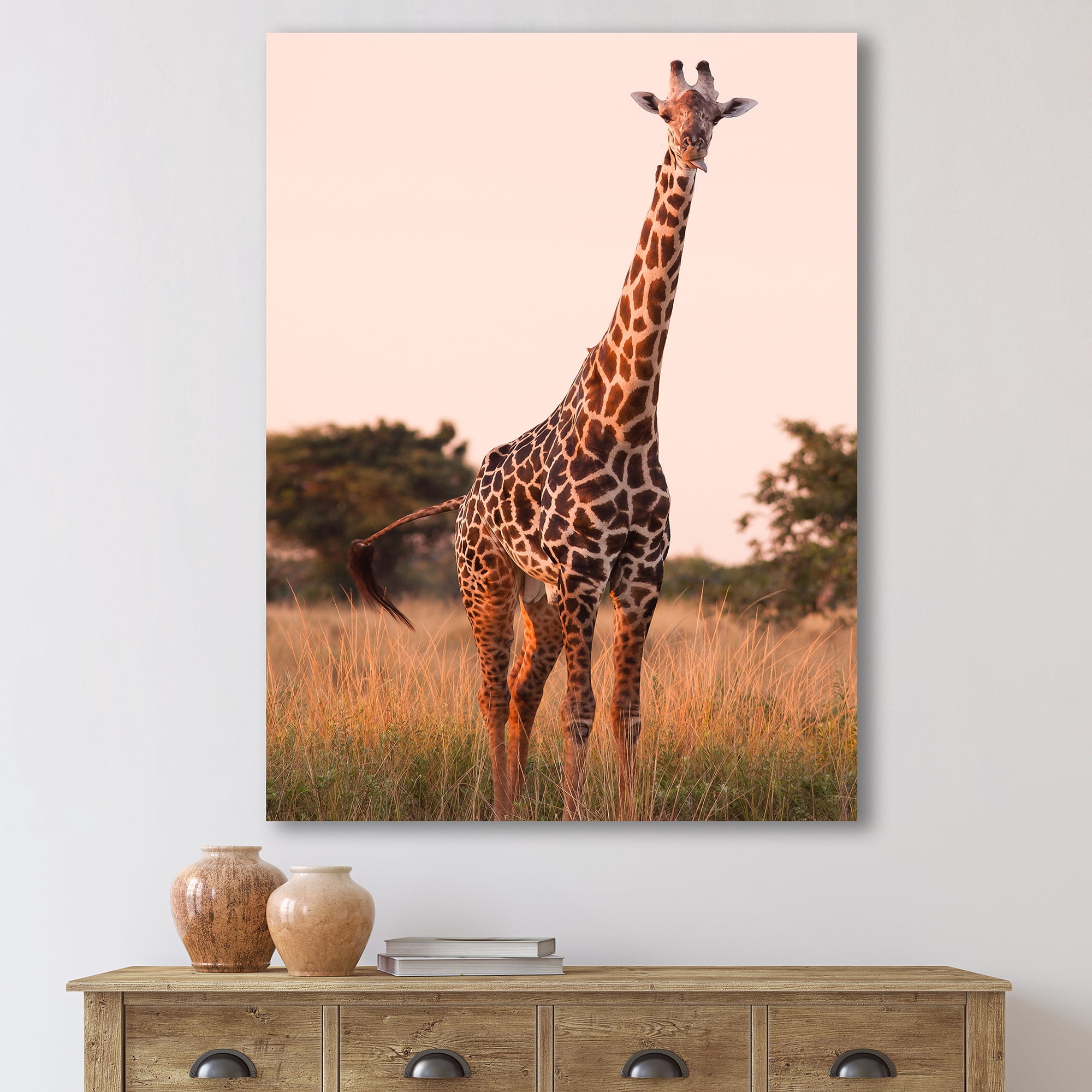 Designart ' African Giraffe In The Wildlife I ' Farmhouse Canvas Wall Art Print