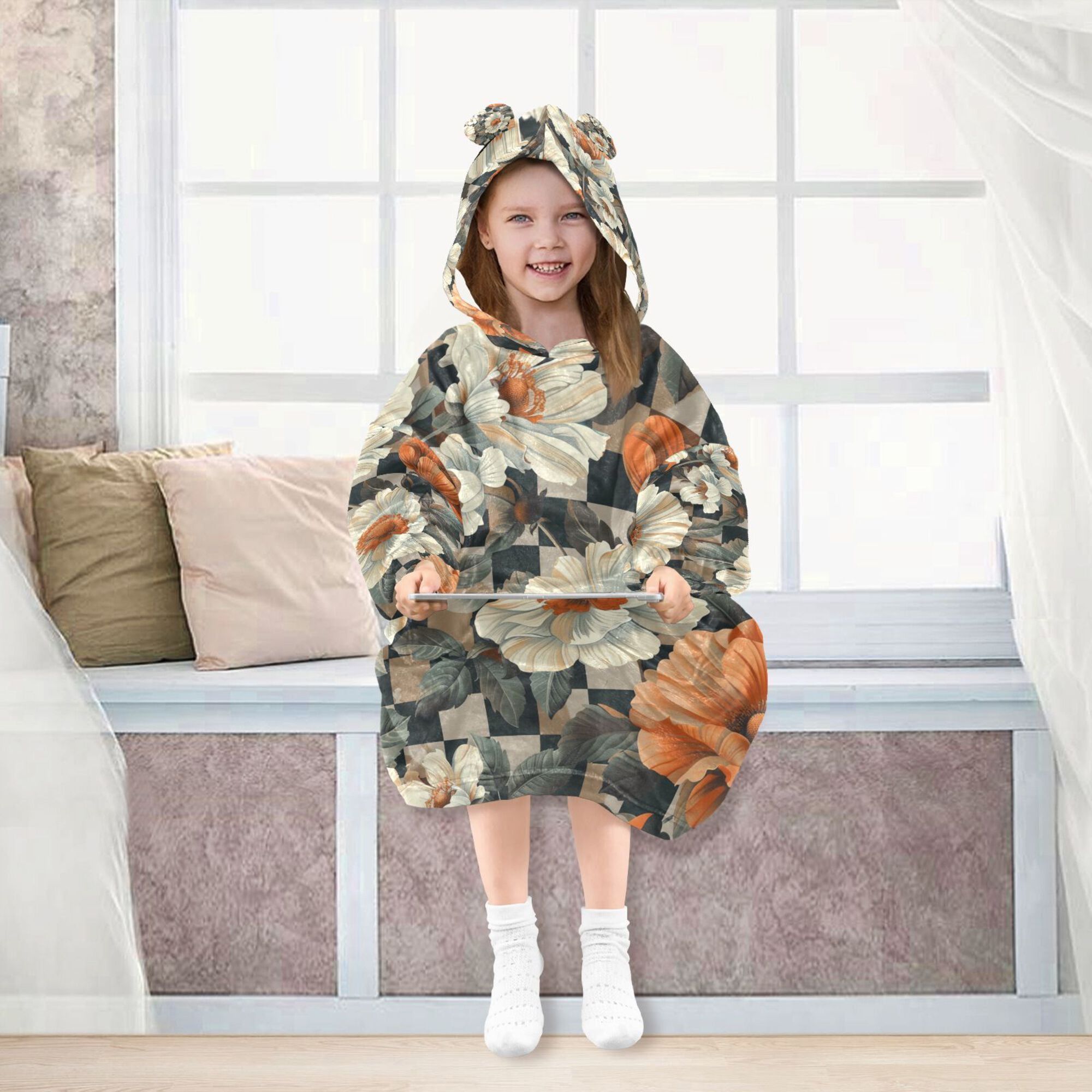 FORMRS Wearable Blanket Hoodie with Sleeves for Kids Cozy Flannel Sweatshirt, Gray Floral Pattern