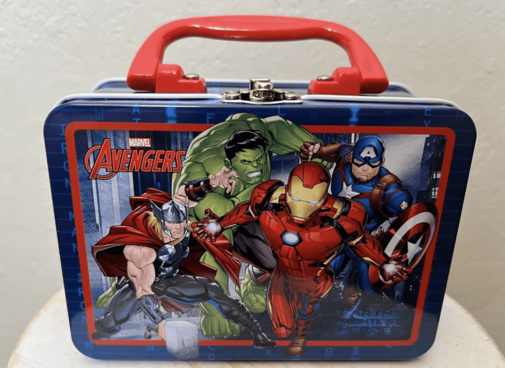 Marvel x Avengers Metal Mini Lunch Pail/Lunch Box 5.5'' X 4'' X