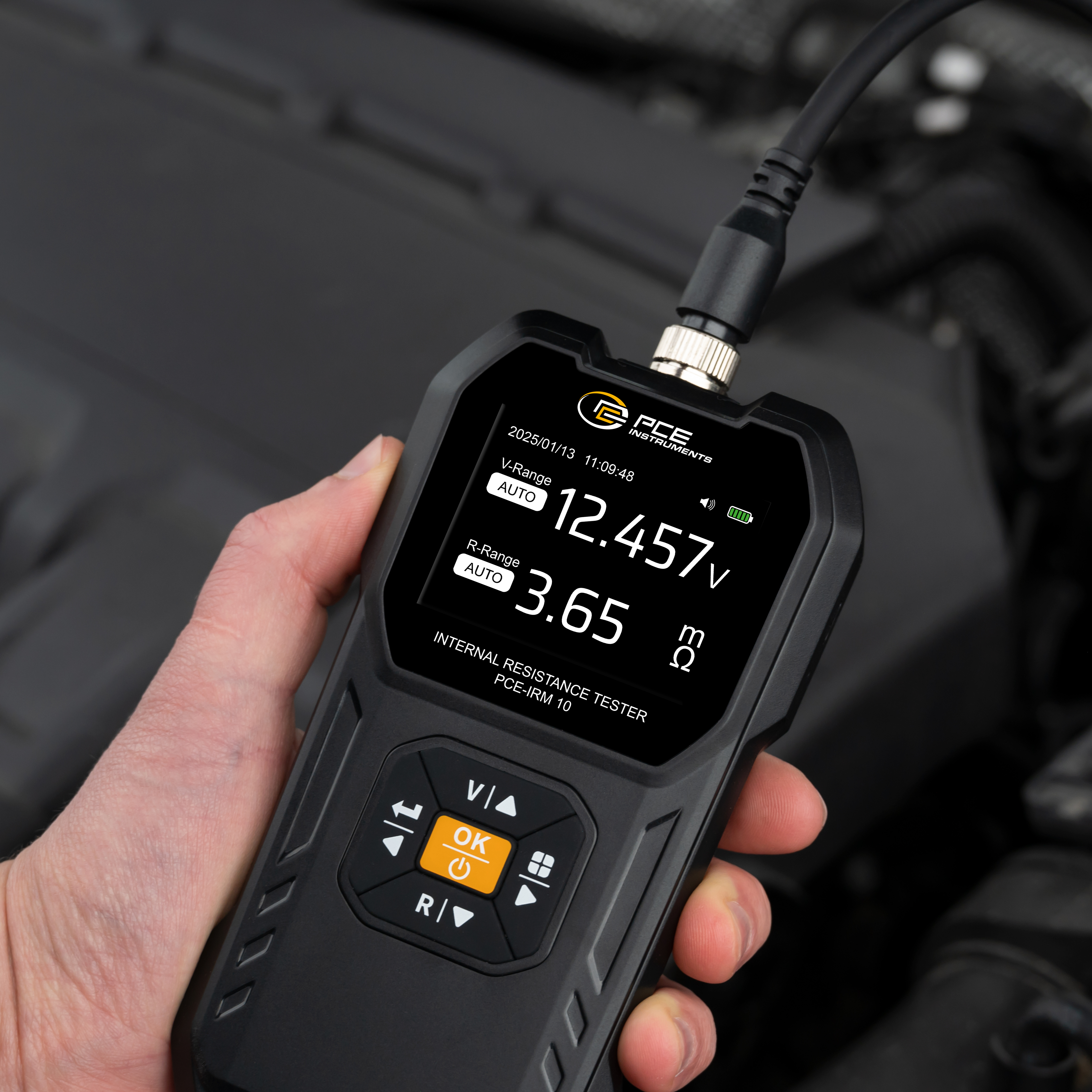 Voltmeter PCE-IRM 10