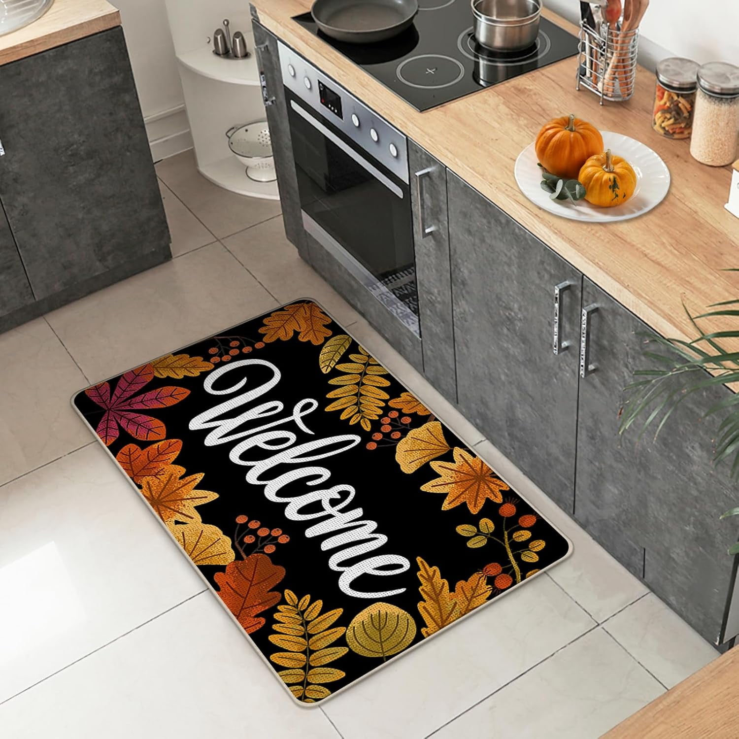 Welcome Fall Leaves Front Door Mat, Autumn Fallen Leaf Red Berry Decorative Doormat Non-Slip Floor Entryway Rug, Seasonal Indoor Outdoor Home Kitchen Decoration 17x29 Inches