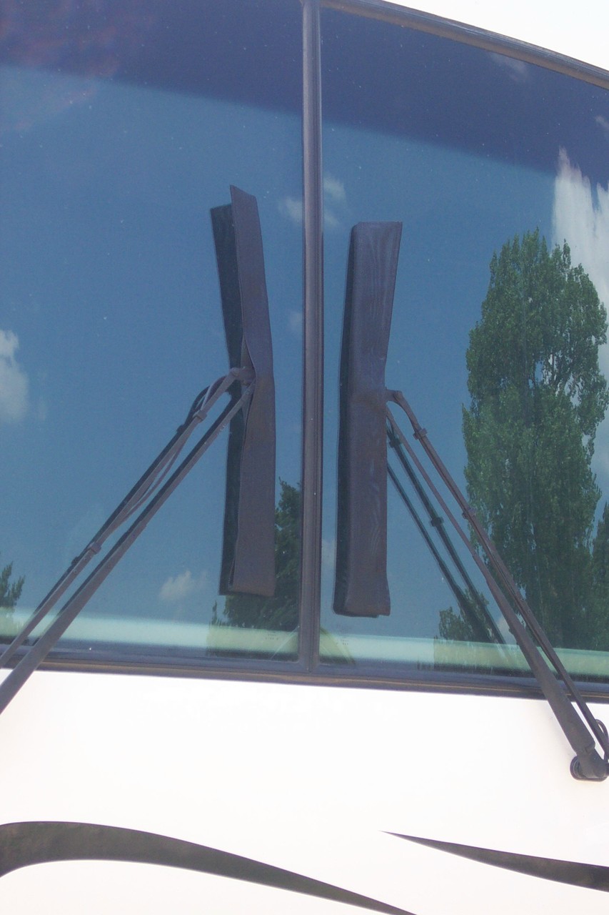A Set f 2 RV Windshield Wiper Blade Covers 23" BLACK