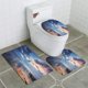 thumbnail image 1 of ABPHQTO Puesta de sol sobre el lago Juego de alfombras de baño de 3 piezas Alfombra de baño Alfombra de contorno y tapa de inodoro, 1 of 2