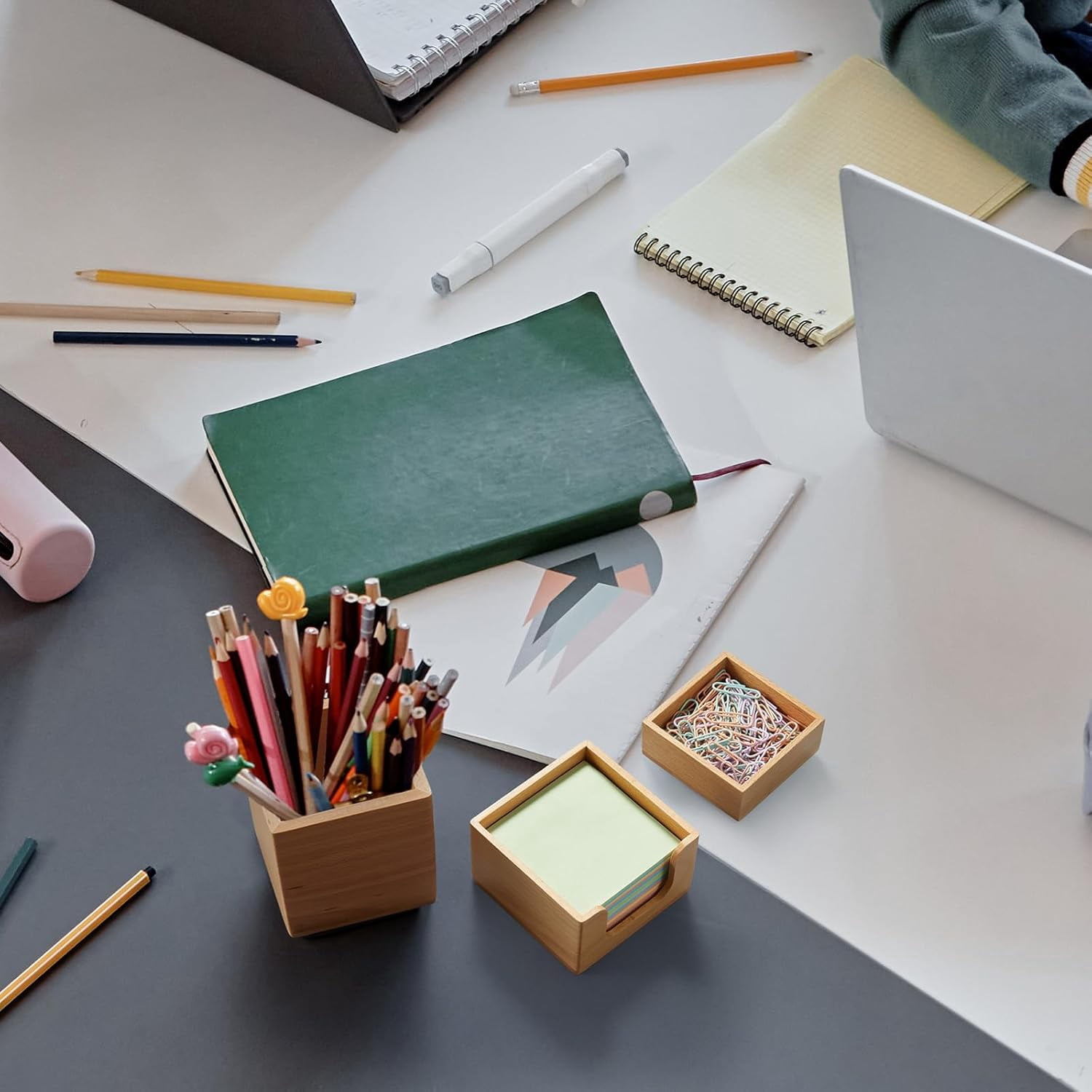 Desk Organizer Set of 3 - Wood Office Desk Accessories - Desk Organizers and Accessories for Women Men - Set incl. Pencil Pen Holder, Paperclip Storage and Sticky Note Holder
