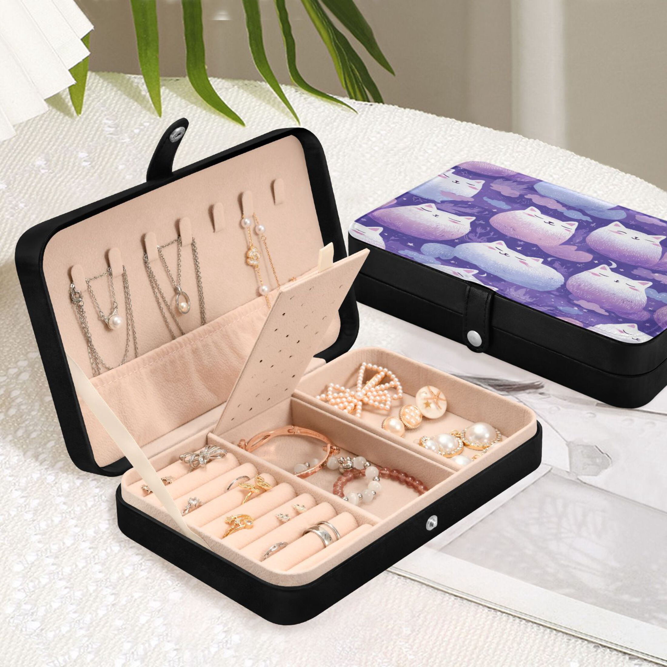 Leather Jewelry Box Rectangular 8.27x5.5x1.78In Travel Jewelry Storage Earrings Necklace Bracelet Watch Brooch Storage Purple Cat