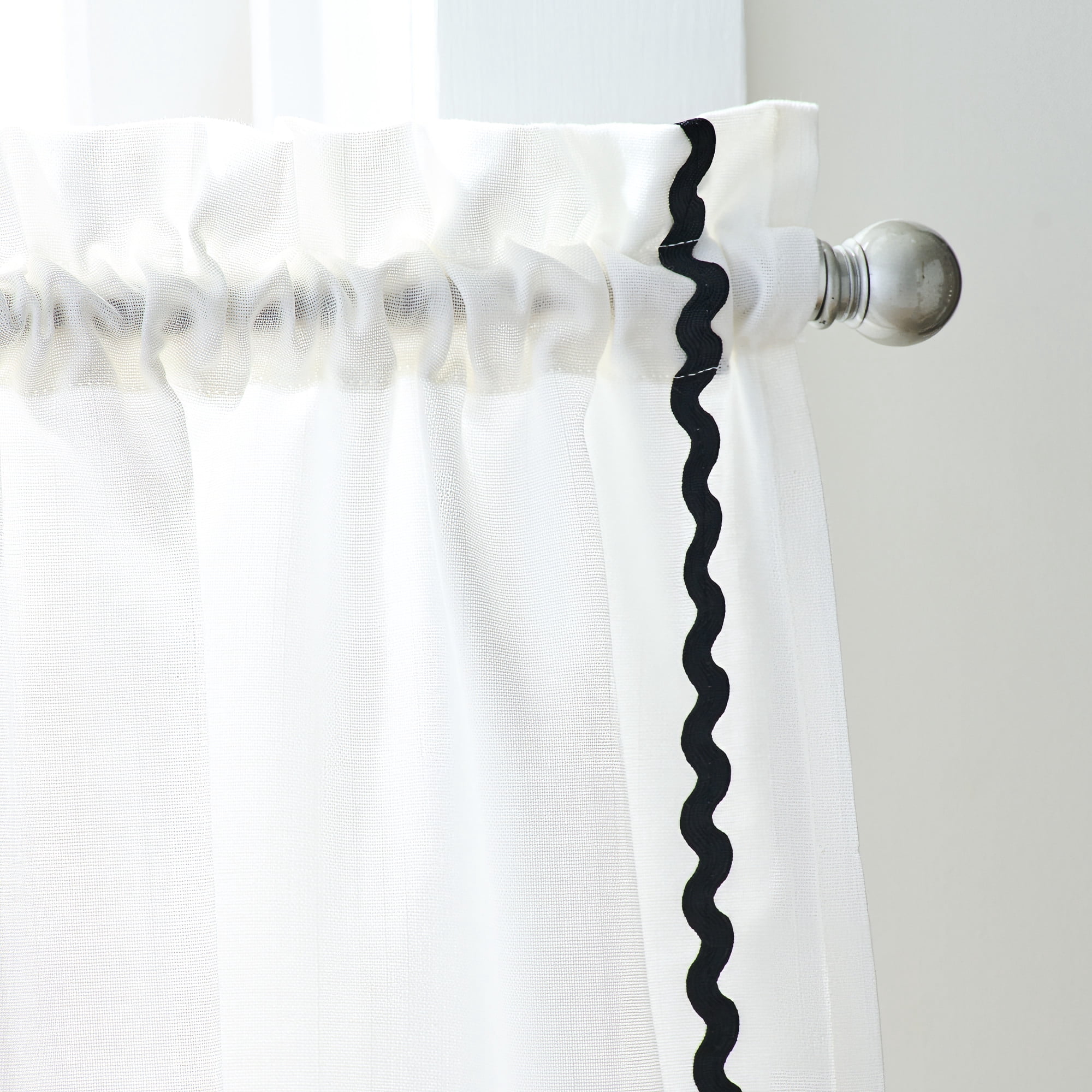 Curtainworks Rita Valance White, 1 Piece, Indoor, Rod Pocket, 58" x 14", Adult