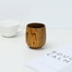 thumbnail image 2 of Taza de café de madera - Madera natural hecha a mano, duradera, se mantiene caliente/fría, tamaño 7cmx8cm, artesanía tradicional, apta para vino/té/bebidas, vajilla ecológica, 2 of 5