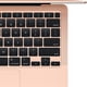 thumbnail image 4 of Computadora portátil Apple MacBook Air de 13" usada (chip M1, CPU de 8 núcleos, 8 GB de RAM) (finales de 2020, SSD de 256 GB, dorado) (MGND3LL/A) Paquete, 4 of 7