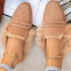 thumbnail image 1 of Zapatos planos de invierno para mujer, pantuflas peludas, sandalias de felpa, toboganes peludos acogedores, zapatos de casa suaves y cálidos Wmkox8yii  hj789, 1 of 5