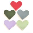 thumbnail image 3 of Marcapáginas de cuero con forma de corazón, minimarcador portátil de regalo, clip para página de libro, protector de esquinas, 3 of 4