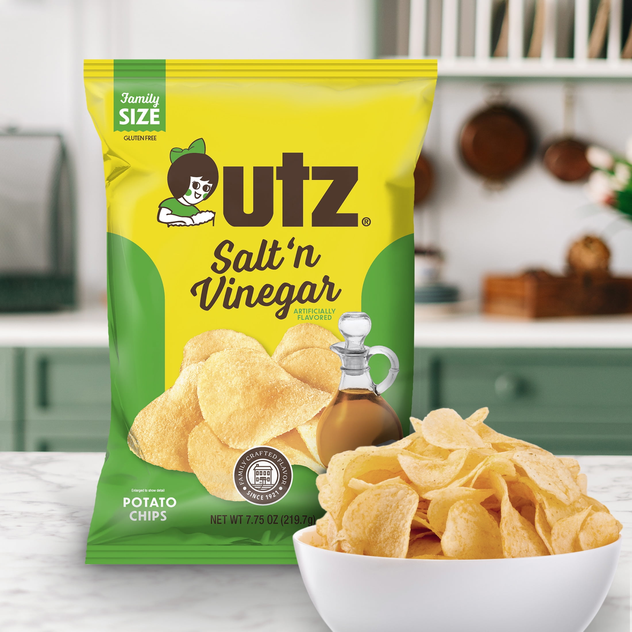 (3 pack) Utz Salt 'n Vinegar Potato Chips, Gluten-Free, Family Size, 7.75 oz Bag